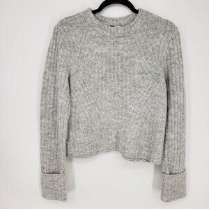 3/$25 H&M Chunky Ribbed Knit Sweater S Cropped Cuffed Long Sleeves Gray